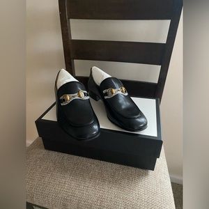 Womens Gucci jordaan loafer